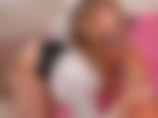Lusty-Freya's Live Sex Cam Show