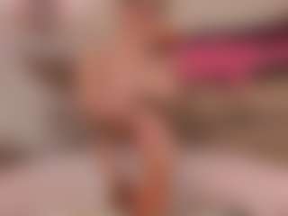 Lusty-Freya's Live Sex Cam Show