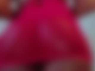 Live cam show with Candice - Thick on Camsoda