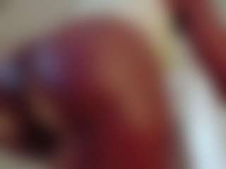 Live cam show with Candice - Bedroom on dropp.cam