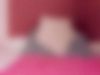 Live cam show with Brittanyjhonnns - Black MILF on justonemore.cc