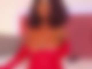 Live cam show with Brittanyjhonnns - Public Ebony on Camsoda