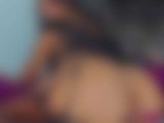 Live cam show with greta_beaumont - Fingering on Camsoda
