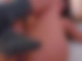 Live cam show with greta_beaumont - Average on Soda Cam