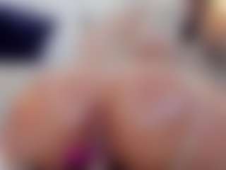 greta_beaumont's Live Sex Cam Show