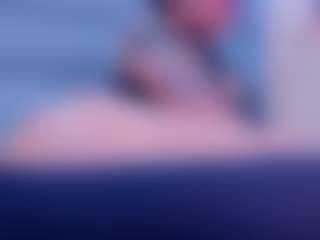 Live cam show with greta_beaumont - Fingers on Camsoda