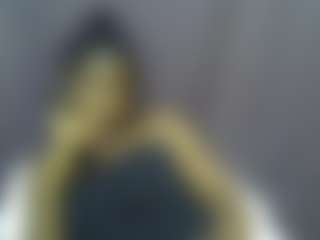 Live cam show with AFRI-QUEEN - Average on xDating
