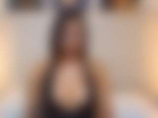 Live cam show with Amberr-Greyy - Teen (18+) on CamwithHer