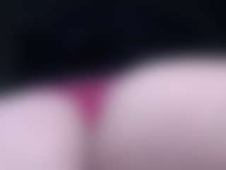 Live cam show with lorenitha - Submissive on Soda Cam
