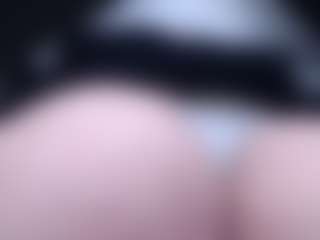 Live cam show with lorenitha - Smoking on Camsoda