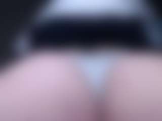 Live cam show with lorenitha - Smoking on Camsoda