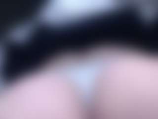 Live cam show with lorenitha - Smoking on Camsoda