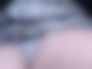 Live cam show with lorenitha - Average on SpunkLive