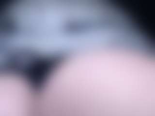 Live cam show with lorenitha - Average on x69.live