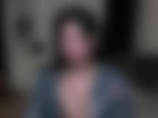 Live cam show with Molaganna - Heels on Latina Girls