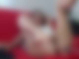 Live cam show with veronika88 - Granny on studioflirtlive.com