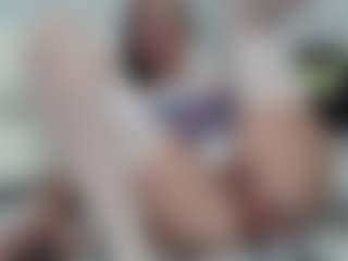 Live cam show with veronika88 - Brown Hair MILF on AdultVida.com