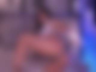 Live cam show with ZaraaPearce - Flashing on fapnchat