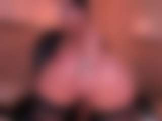 Live cam show with ZaraaPearce - Solo on Hubzter Live