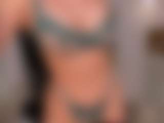 Live cam show with ZaraaPearce - Grey Eyes on Camsoda