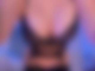 Live cam show with ZaraaPearce - Athletic on PervPlay.com