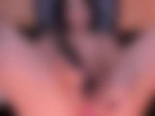 Live cam show with ZaraaPearce - Solo on madthumbs