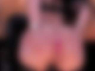 Live cam show with ZaraaPearce - Twerk on CamwithHer