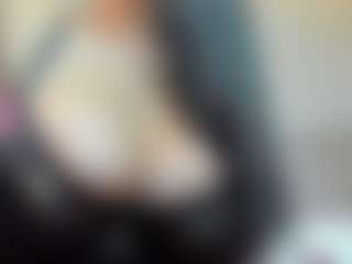 Live cam show with venuz-lee - Bikini on crypto-cams