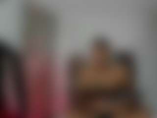 Live cam show with arthur-mini - Flashing on Gym Cam Girls