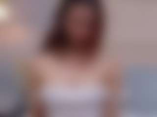 Live cam show with Ashley_HotGirl - Striptease on AdultVida.com