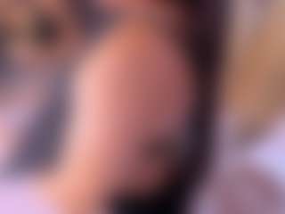 Live cam show with barbara-cambels - Shaved Pussy MILF on CamClone
