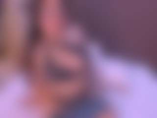 Live cam show with barbara-cambels - Erotic Dance on CamClone