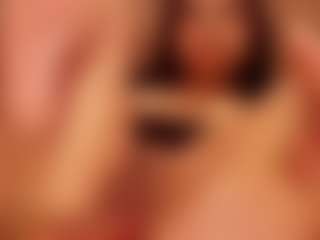 Jade Brunnette MILF webcam performer live streaming