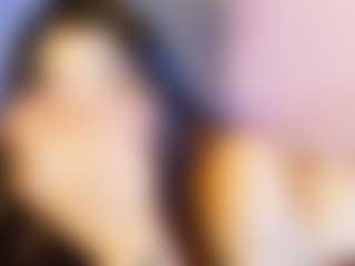 Live cam show with Jade Brunnette - Petite MILF on sexylivex.com