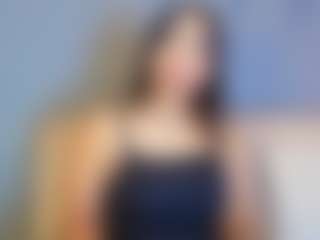 Jade Brunnette MILF webcam performer live streaming
