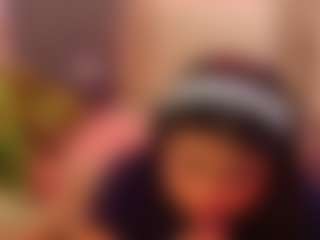 Live cam show with Jade Brunnette - Camel Toe on Mixed Magazine Live