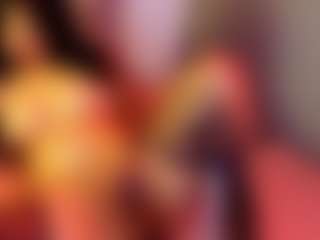 Live cam show with Jade Brunnette - Moaning on intimatelivegirls.com