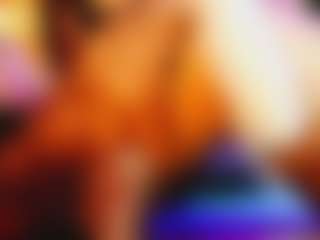 Live cam show with Jade Brunnette - Skinny MILF on WildCum