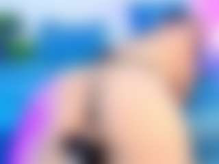 Live cam show with Jade Brunnette - Moaning on Camsoda
