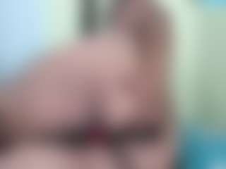 Live cam show with ktalinasinlimites - Chubby on Milfs Live