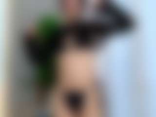 Live cam show with Lauren - Spank on liverealitysex.com