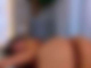 Live cam show with Lauren - Blowjob on SinfulBabes
