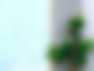 Live cam show with Lauren - Petite on live18s.com