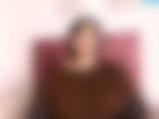Live cam show with RadiantGoddes - Living Room on luckytryst.com