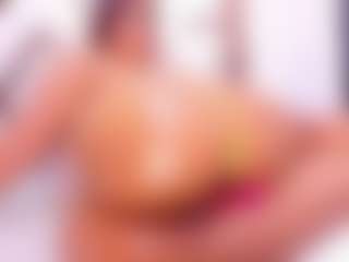 ZafiraHot MILF webcam performer live streaming