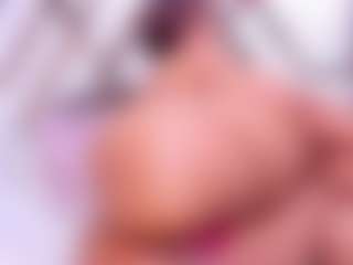 Live cam show with ZafiraHot - Shaved Pussy MILF on Mixed Magazine Live