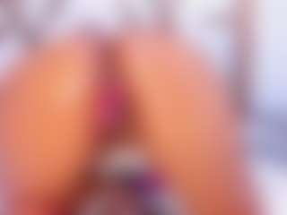 Live cam show with ZafiraHot - Lush Blonde Hair on Mixed Magazine Live
