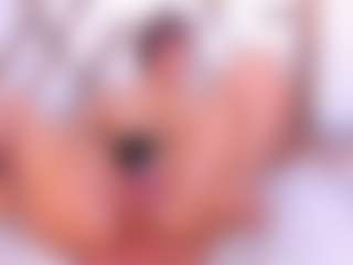 ZafiraHot MILF webcam performer live streaming