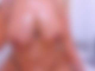 Live cam show with ZafiraHot - Squirt on Uber Horny