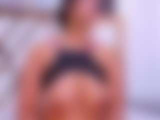Live cam show with ZafiraHot - Double Penetration on Livezox